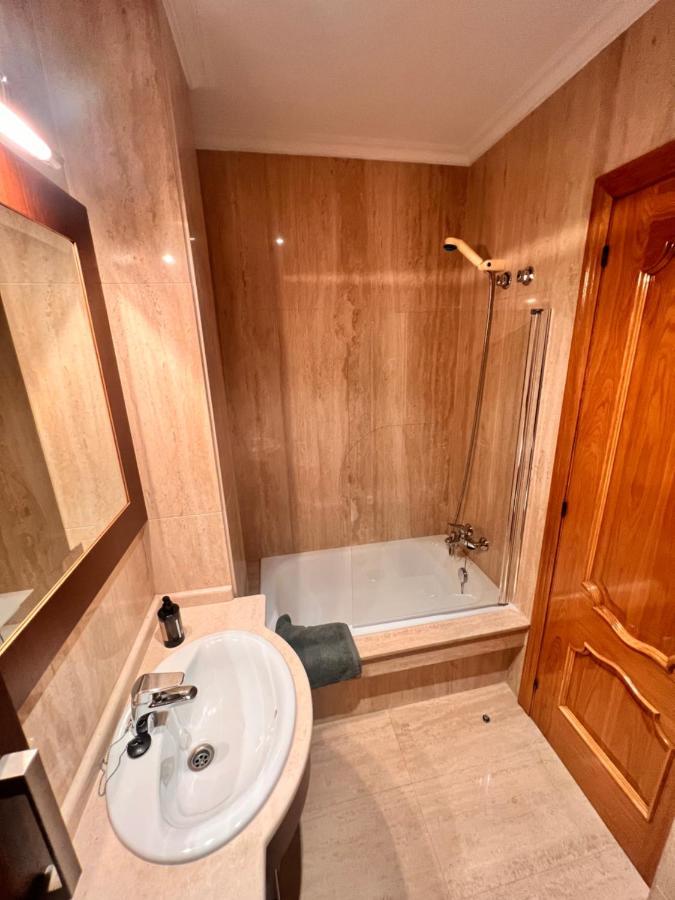 Apartamentos San Martin Ourense Centro 1 Esterno foto